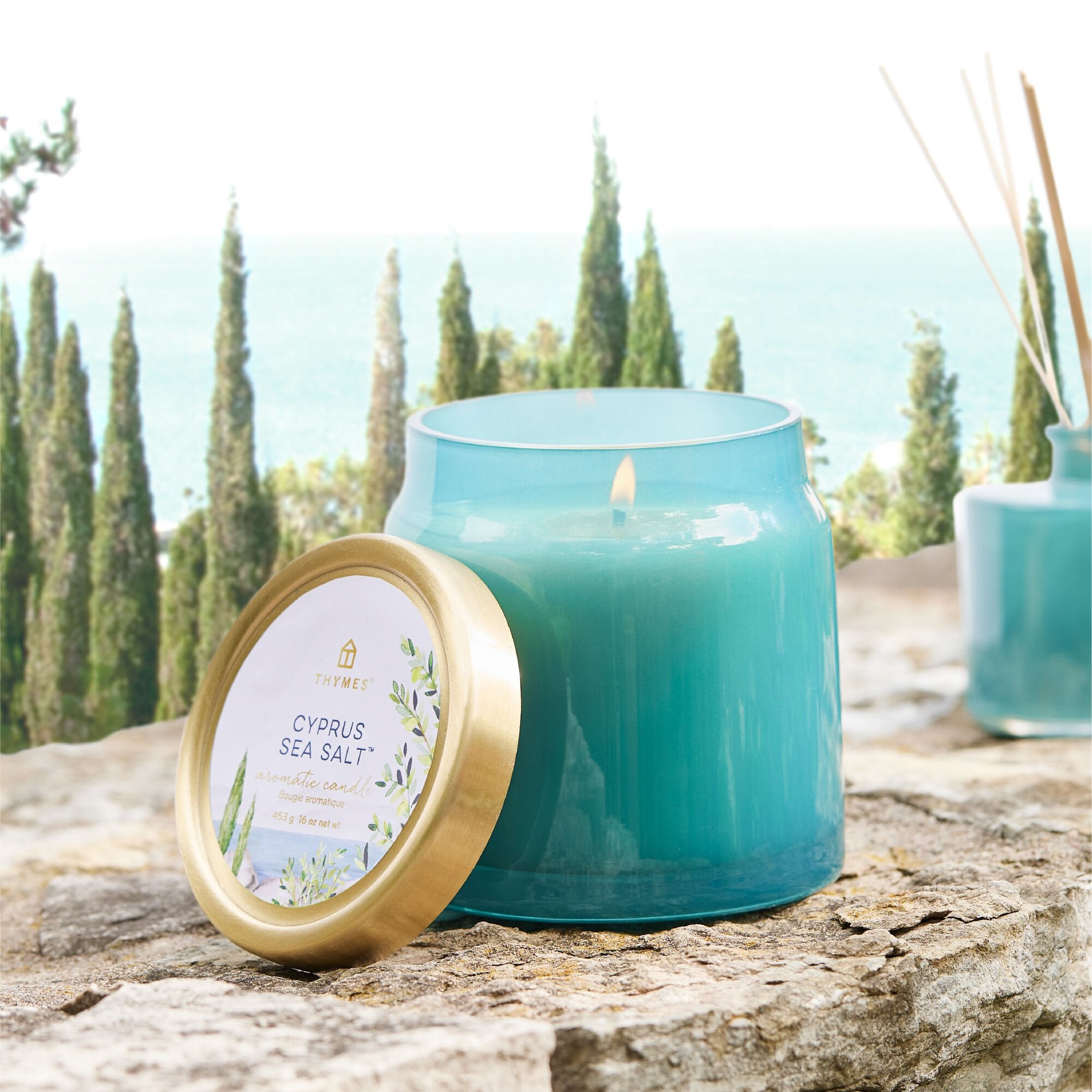 3-thymes-cyprus-sea-salt-glass-poured-candle.jpg