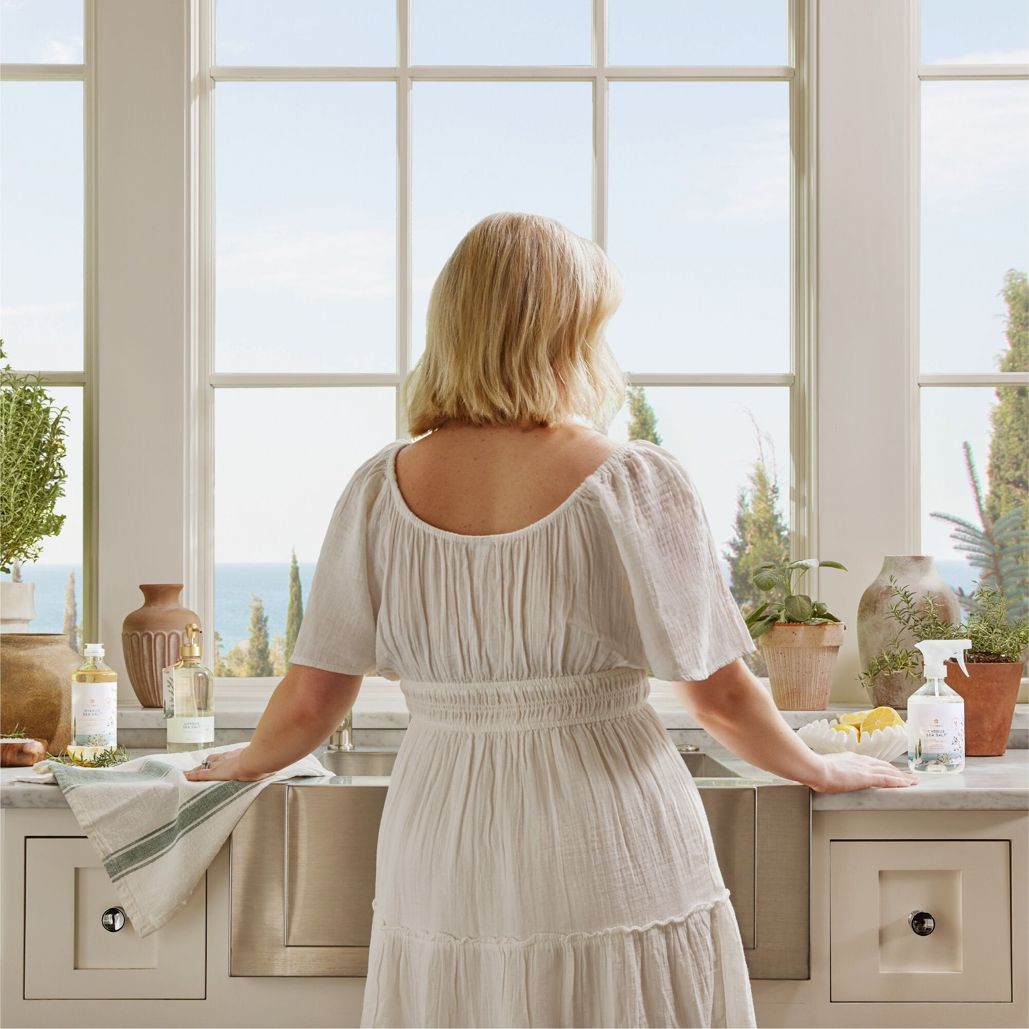 4-thymes-cyprus-sea-salt-countertop-spray.jpg