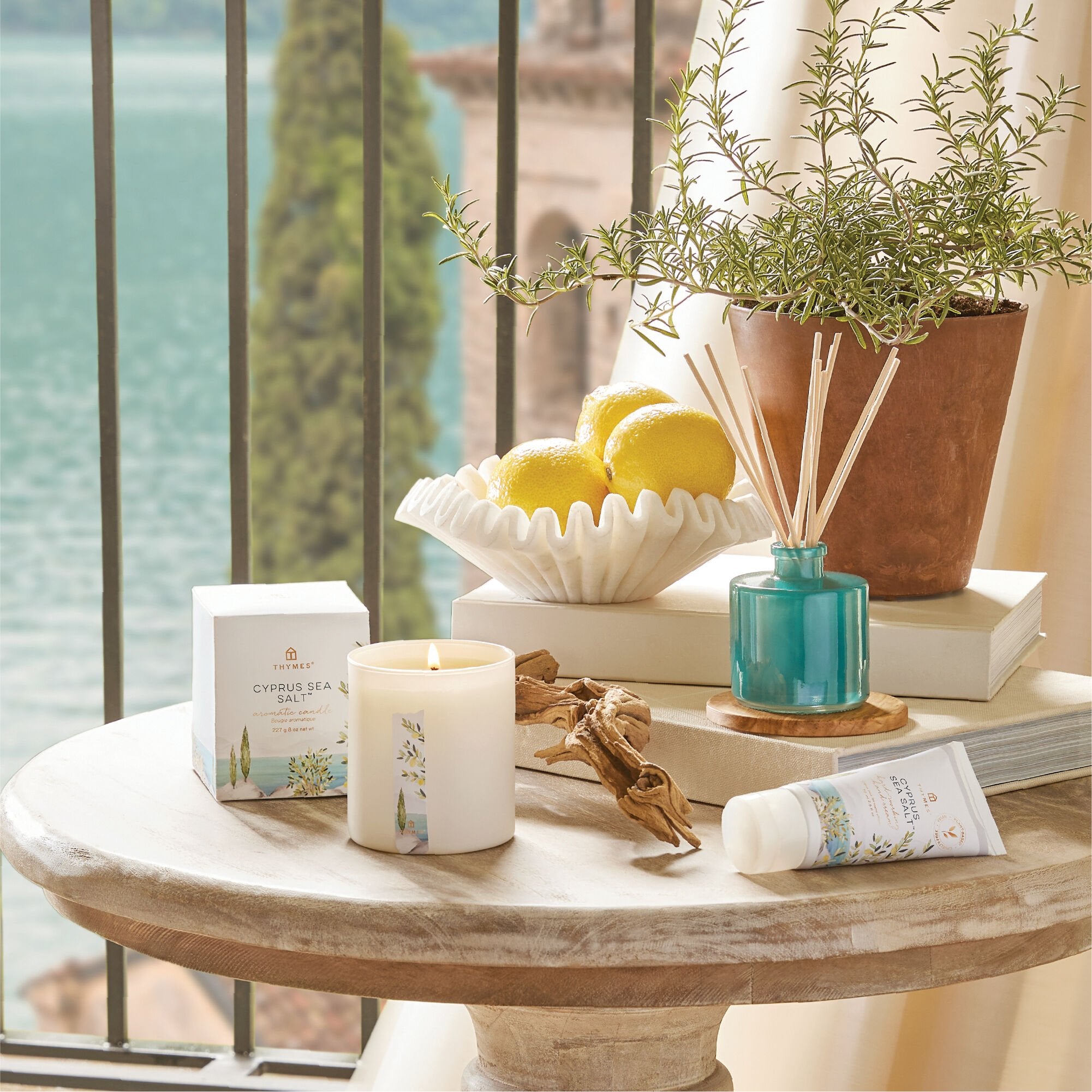 4-thymes-cyprus-sea-salt-poured-candle.jpg