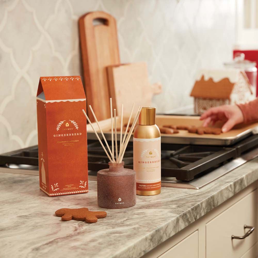 gingerbread-home-fragrance-mist-diffuser-holiday-2021-2000x2000-1.jpg