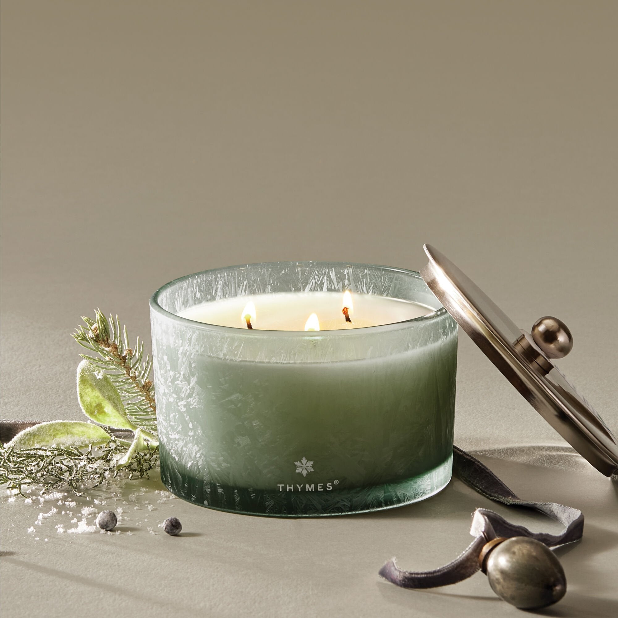 hfr-large-candle-1.jpg