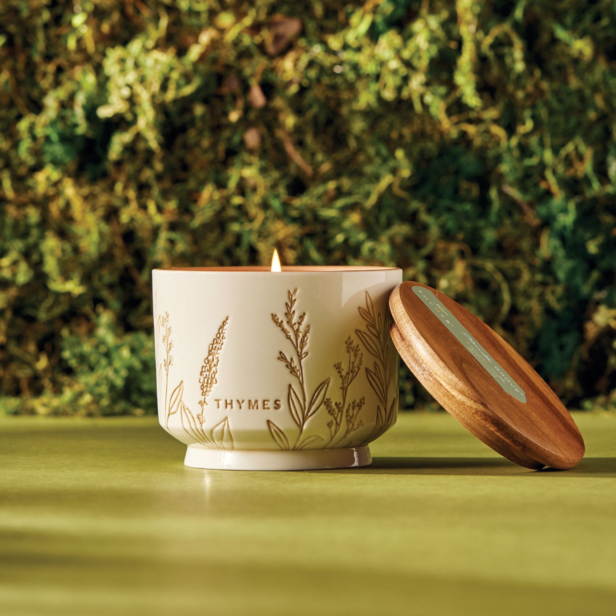 th-ss24-citronella-grove-medium-candle-1.jpg