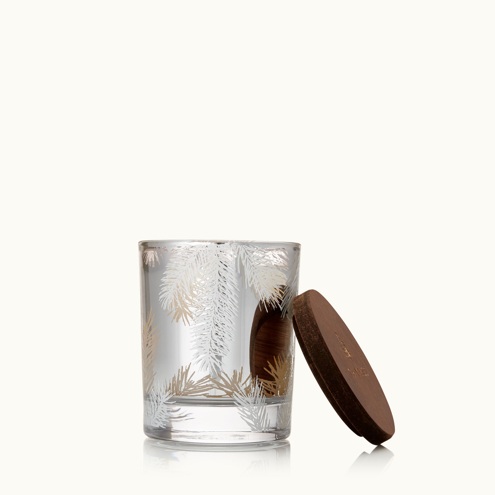 thymes-frasier-fir-statement-pine-needle-candle-0522586007.jpg