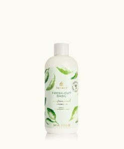 Fresh-Cut Basil Surface Scrub