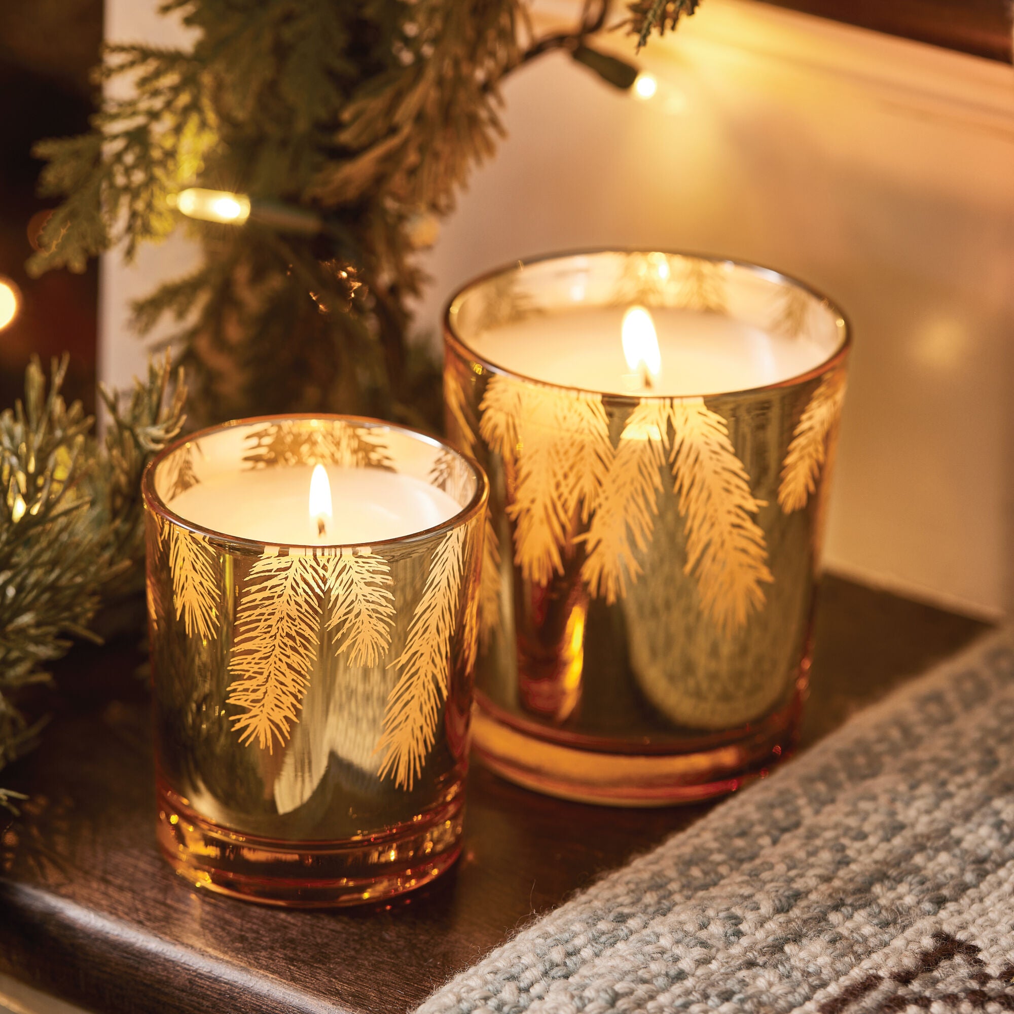 thymes-holiday-2024-gilded-13-web-alt-2.jpg